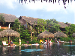 Pilgrimage village, piscine